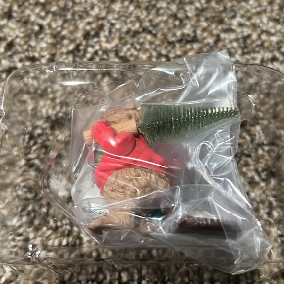 1990 vintage hallmark keepsake ornament “happy woodcutter” by Julia Lee - Picture 3 of 4